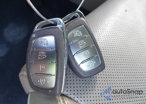 2020 Hyundai Tucson Limited z USA, uszkodzony, nr VIN KM8J33AL3LU161991